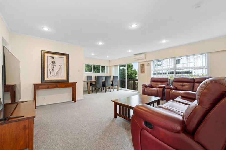 Photo of property in 1/17 Markham Place, Bucklands Beach, Auckland, 2012