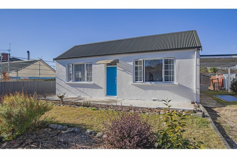 Photo of property in 6 Buchanan Street, Parkside, Timaru, 7910