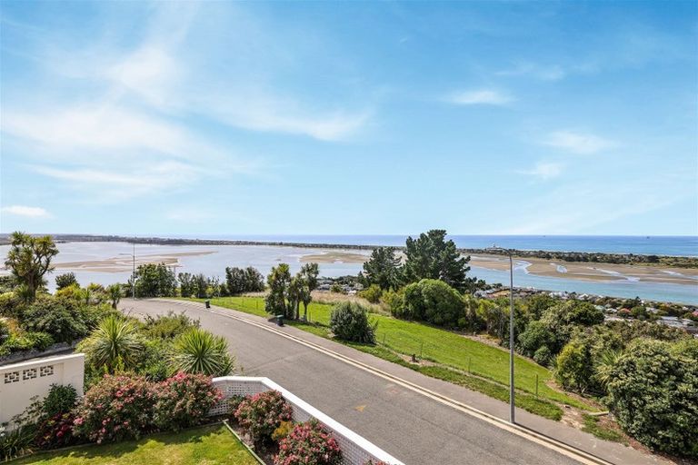 Photo of property in 9 Dunkeld Lane, Redcliffs, Christchurch, 8081