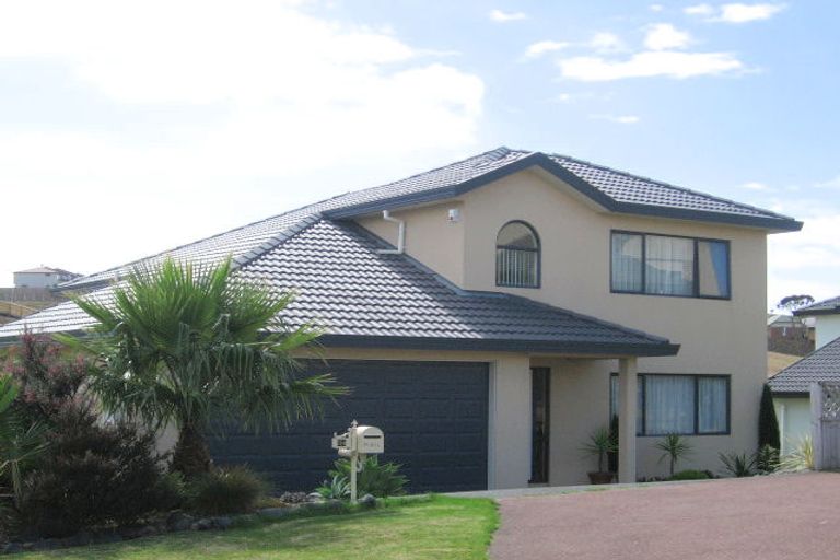 Photo of property in 34 Crimson Park, Oteha, Auckland, 0632