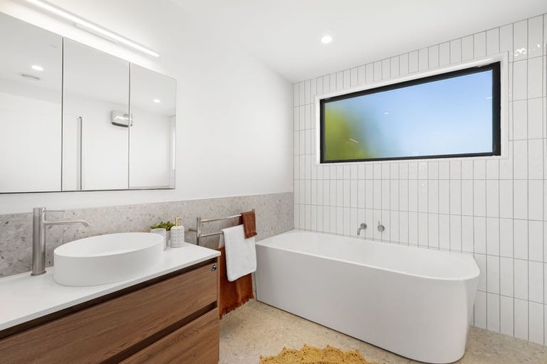 Photo of property in 429 Avonhead Road, Avonhead, Christchurch, 8042