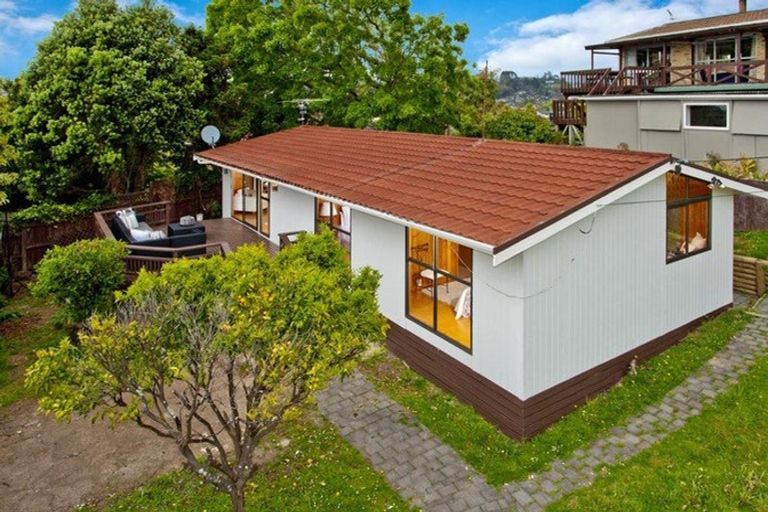 Photo of property in 10 Phillipa Place, Browns Bay, Auckland, 0630