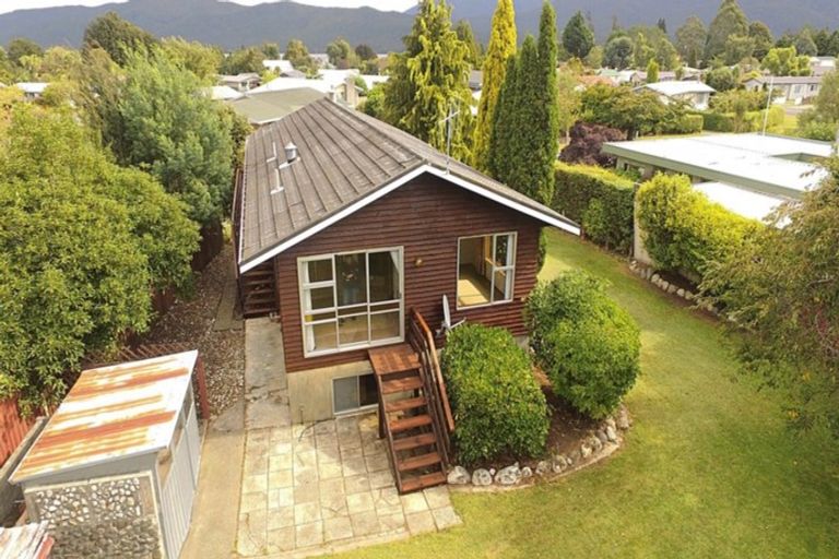 Photo of property in 25 Duncan Street, Te Anau, 9600