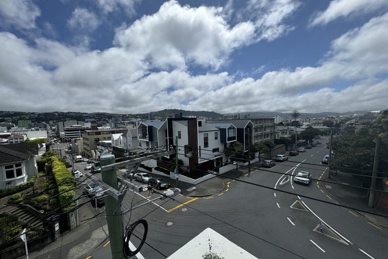 Photo of property in 77 Brougham Street, Mount Victoria, Wellington, 6011