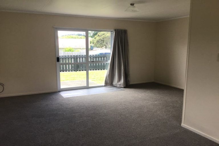 Photo of property in 6 Okere Place, Tikipunga, Whangarei, 0112
