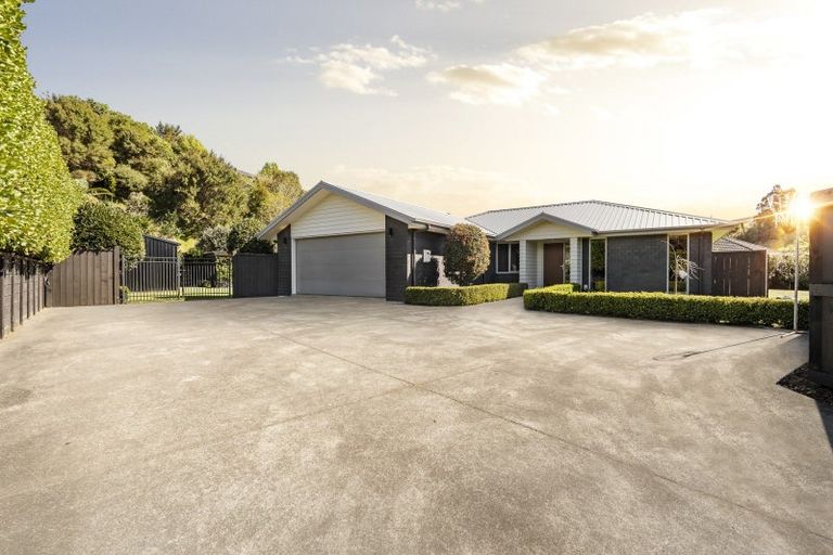 Photo of property in 26 Fernbrook Drive, Hurworth, New Plymouth, 4310