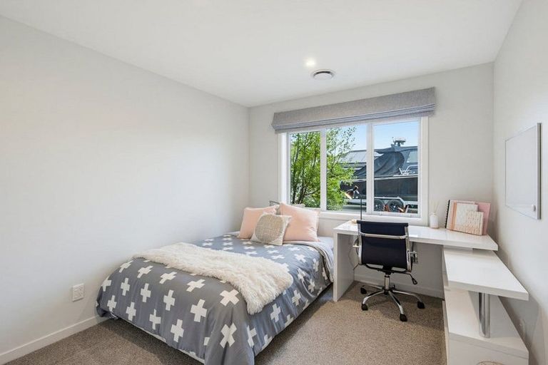 Photo of property in 18 Petrel Close, Paraparaumu Beach, Paraparaumu, 5032