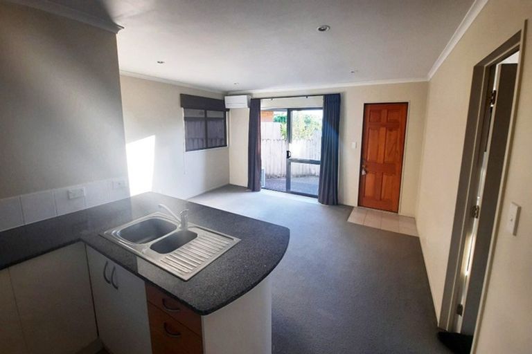 Photo of property in 4 Meridian Court, Oteha, Auckland, 0632