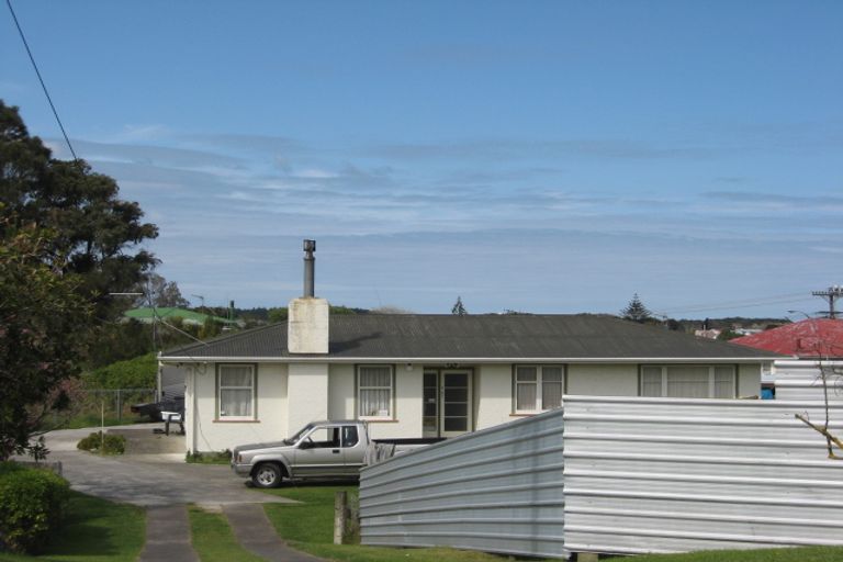Photo of property in 16 Murch Place, Tawhero, Whanganui, 4500