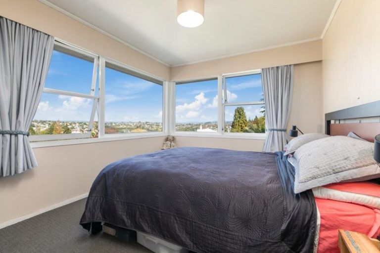 Photo of property in 27 Warwick Place, Brookfield, Tauranga, 3110