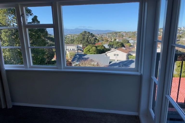 Photo of property in 28 Baroda Street, Khandallah, Wellington, 6035