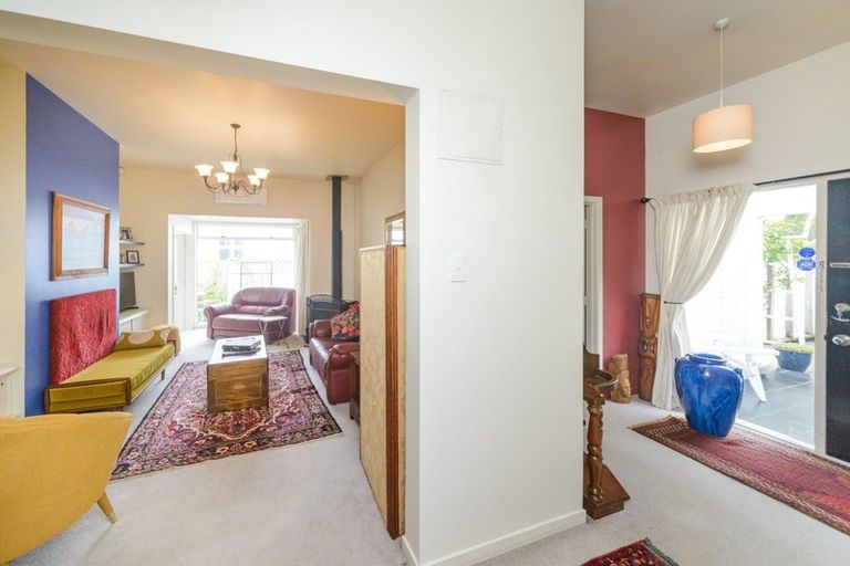 Photo of property in 24 Ranfurly Street, Hokowhitu, Palmerston North, 4410