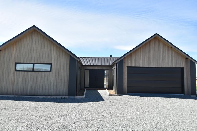 Photo of property in 9 Avlis Place, Twizel, 7901