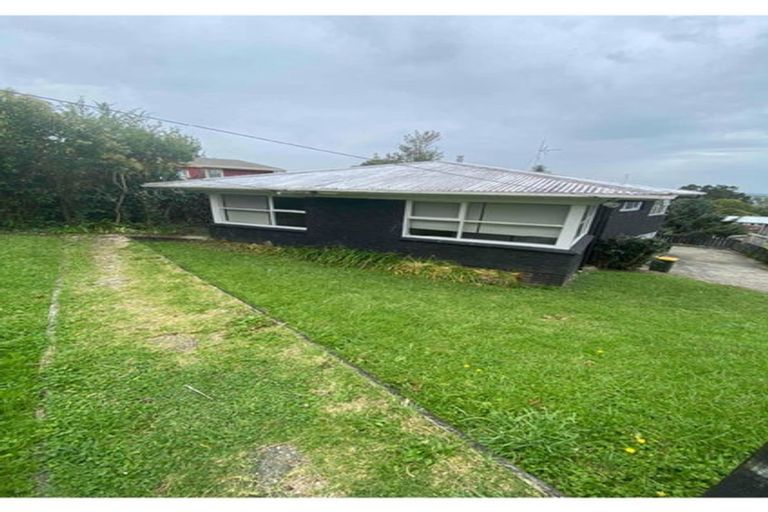 Photo of property in 443 Don Buck Road, Massey, Auckland, 0614