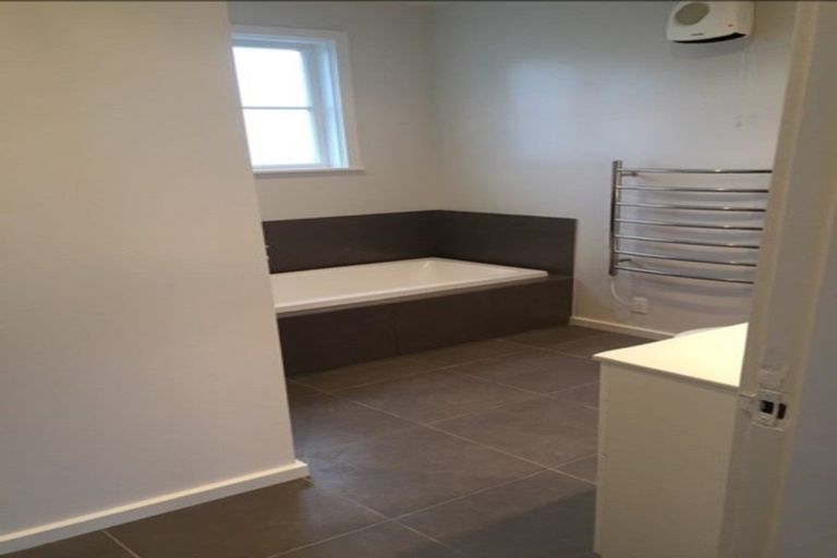 Photo of property in 28 Eveleyn Couzins Avenue, Richmond, Christchurch, 8013