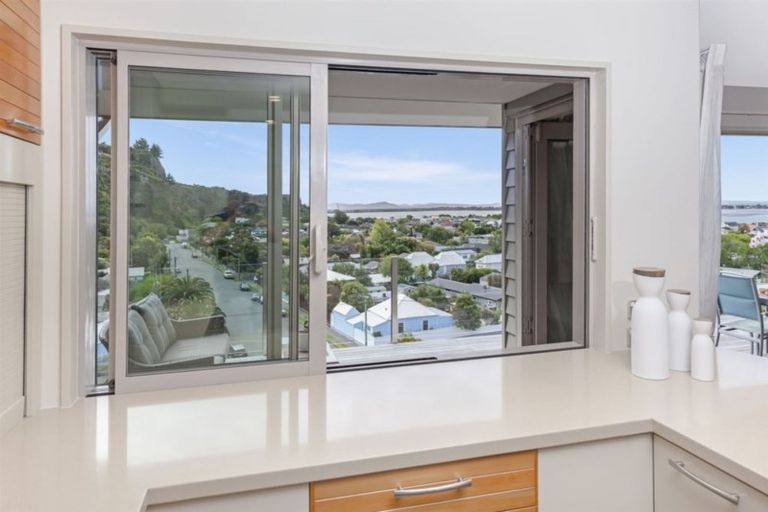 Photo of property in 25a Augusta Street, Redcliffs, Christchurch, 8081