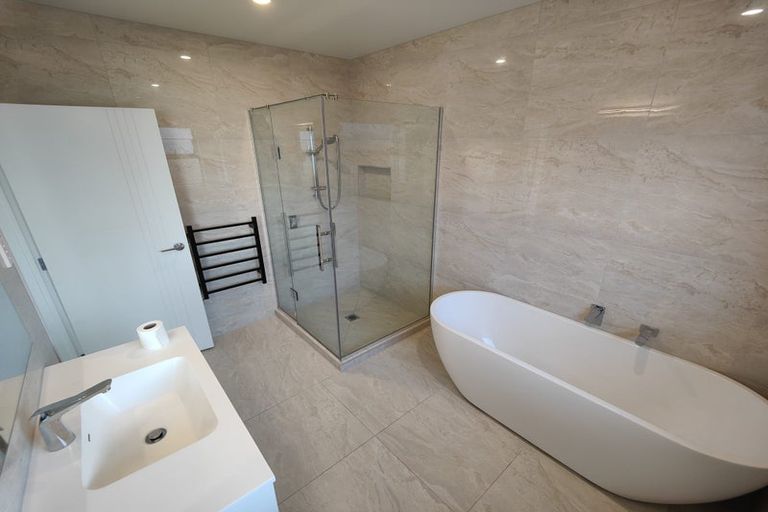 Photo of property in 1 Waikaka Place, Rototuna North, Hamilton, 3210