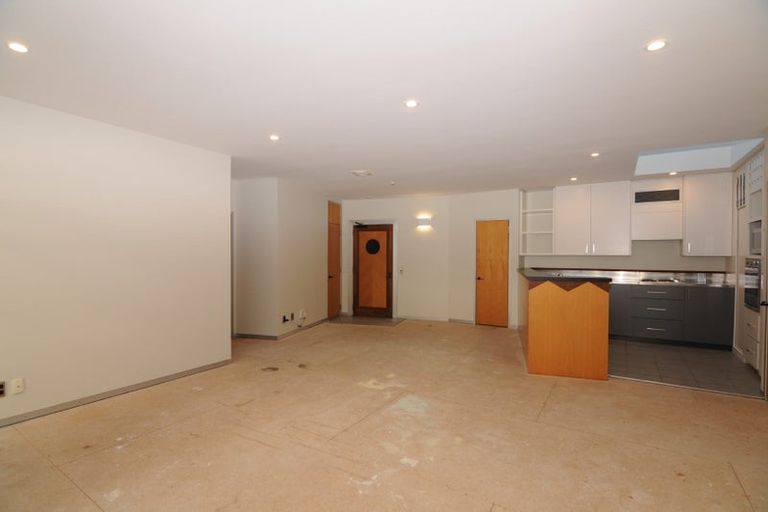 Photo of property in Dominion Apartments, 28/80 Victoria Street, Wellington Central, Wellington, 6011