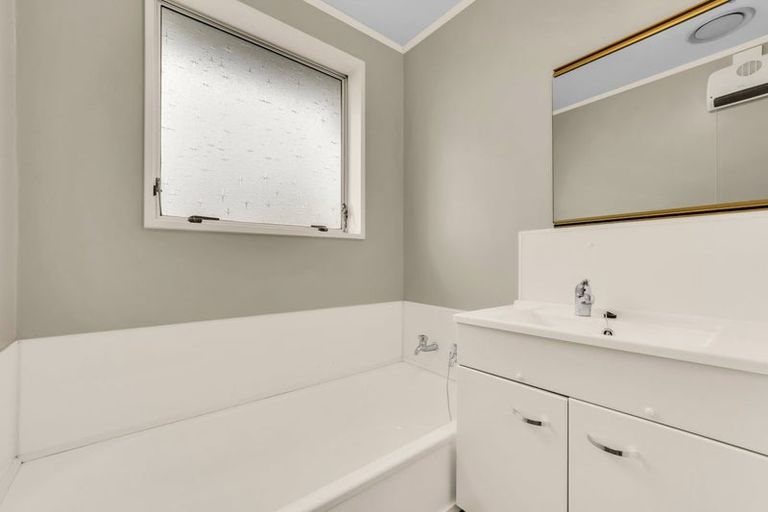 Photo of property in 2/103 Bayswater Crescent, Bromley, Christchurch, 8062