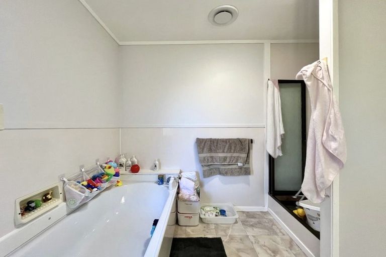 Photo of property in 9 Syntax Place, Conifer Grove, Takanini, 2112