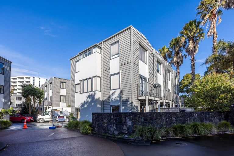 Photo of property in 39 Dovedale Place, Parnell, Auckland, 1010