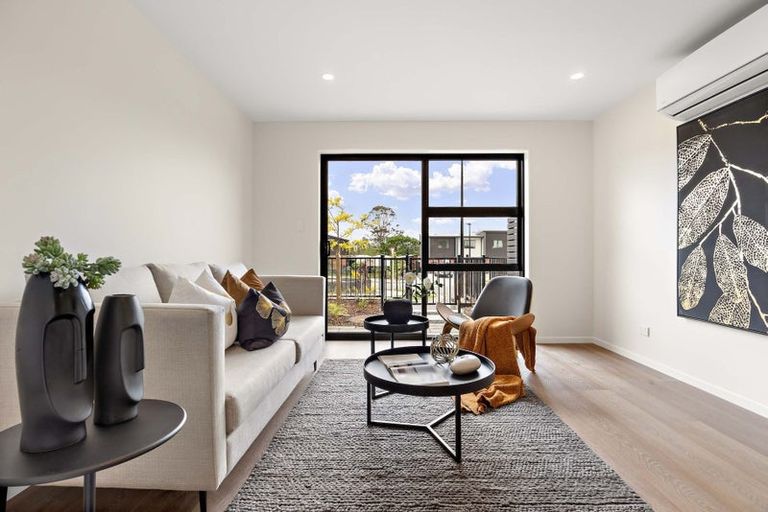 Photo of property in 57 Jabuka Street, Glen Eden, Auckland, 0602