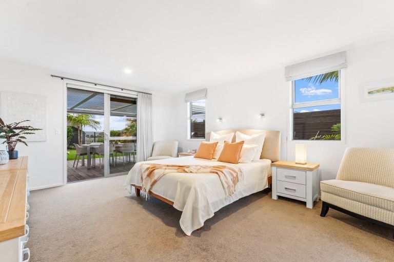 Photo of property in 26 Waitotara Way, Whitianga, 3510