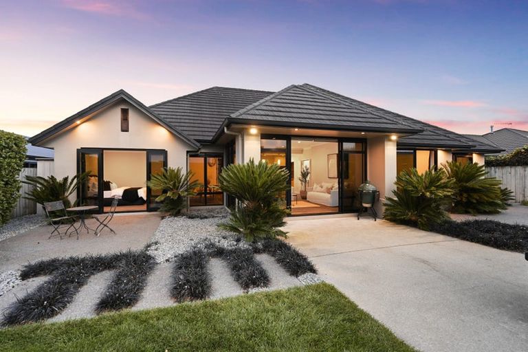 Photo of property in 6 Aquila Crescent, Rototuna North, Hamilton, 3210