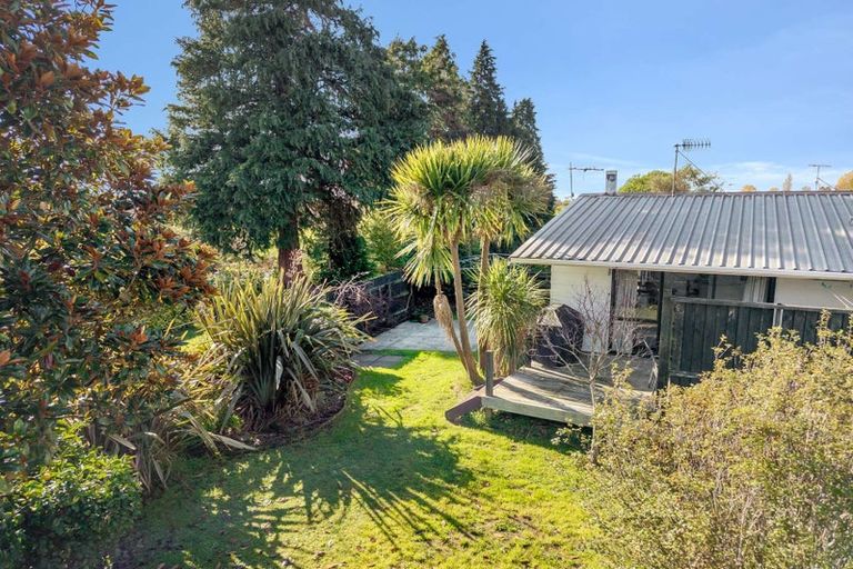 Photo of property in 35b Aquarius Drive, Kawaha Point, Rotorua, 3010