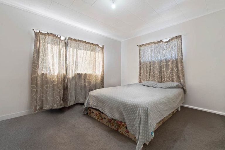 Photo of property in 78 Burundi Avenue, Clendon Park, Auckland, 2103