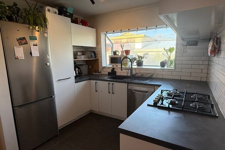 Photo of property in 1/15 Charleston Avenue, Boulcott, Lower Hutt, 5011