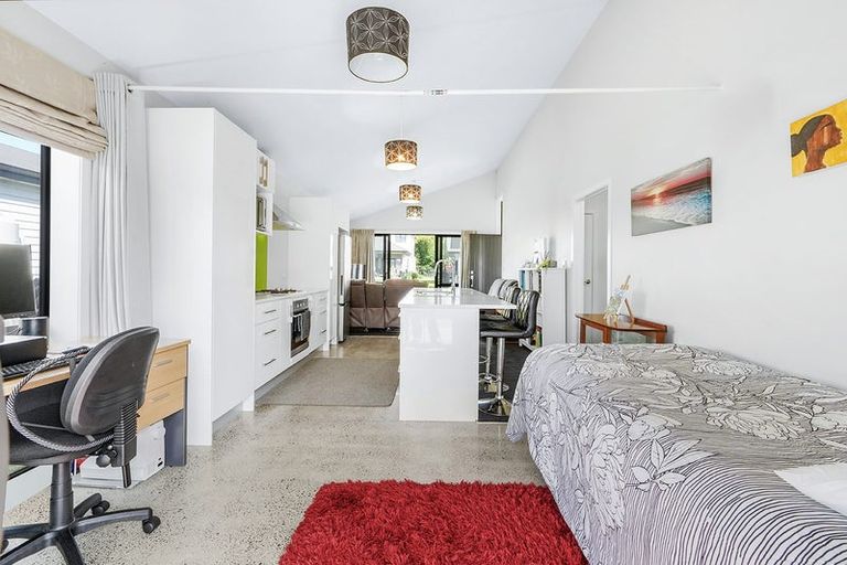 Photo of property in 2/4 Shakespeare Avenue, Enderley, Hamilton, 3214