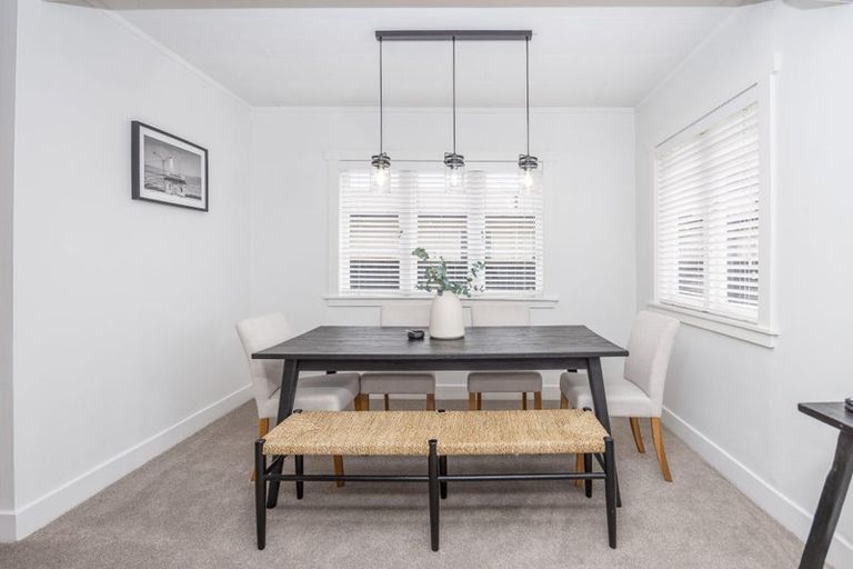 Photo of property in 28 Walsh Street, Forest Lake, Hamilton, 3200