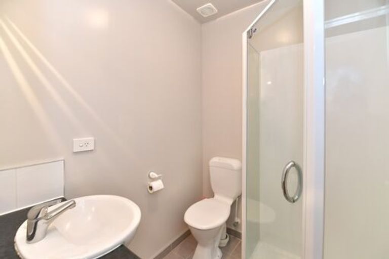 Photo of property in 16 Carento Way, Stanmore Bay, Whangaparaoa, 0932