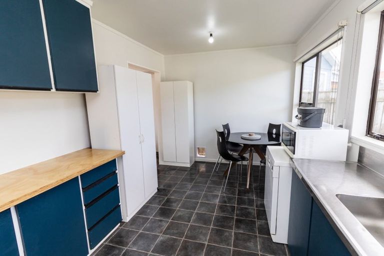 Photo of property in 18 Tobago Crescent, Grenada North, Wellington, 5028