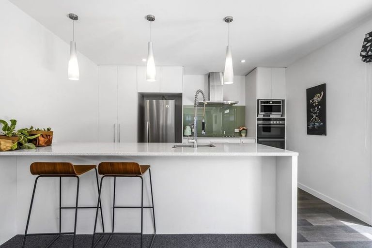 Photo of property in 9 Cory Jane Grove, Riverstone Terraces, Upper Hutt, 5018