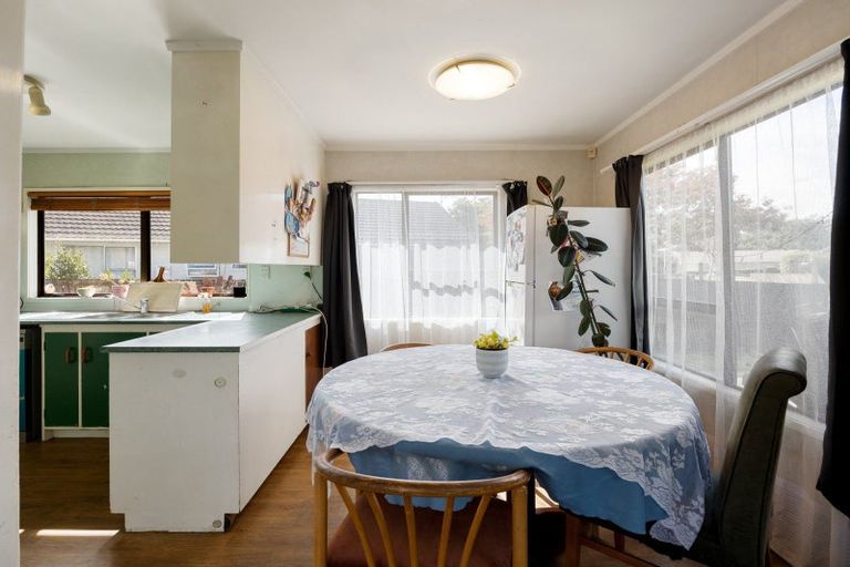 Photo of property in 19 Elmwood Crescent, Pukete, Hamilton, 3200