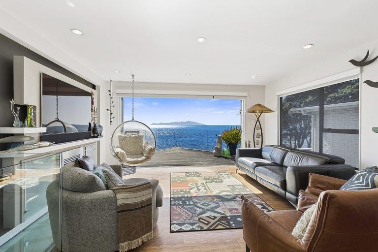 Photo of property in 7 Ocean Parade, Pukerua Bay, 5026