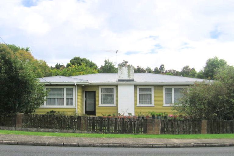 Photo of property in 165 Atkinson Road, Titirangi, Auckland, 0604