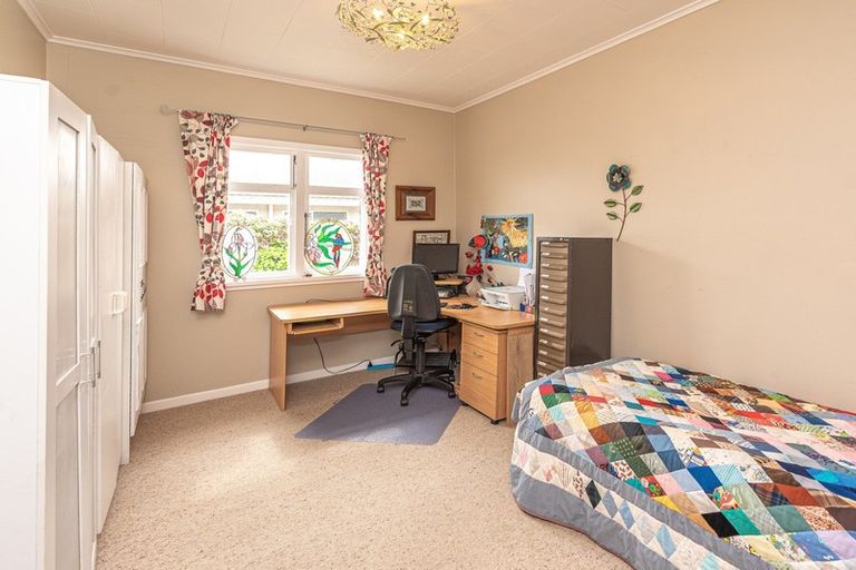 Photo of property in 64 Liverpool Street, Whanganui, 4500