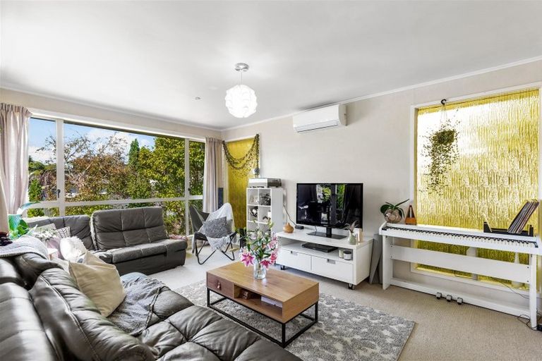 Photo of property in 58 Helena Street, Massey, Auckland, 0614