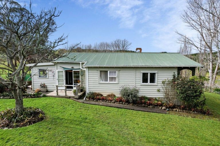 Photo of property in 2192 Omana Road, Pukehuia, Tangiteroria, 0381