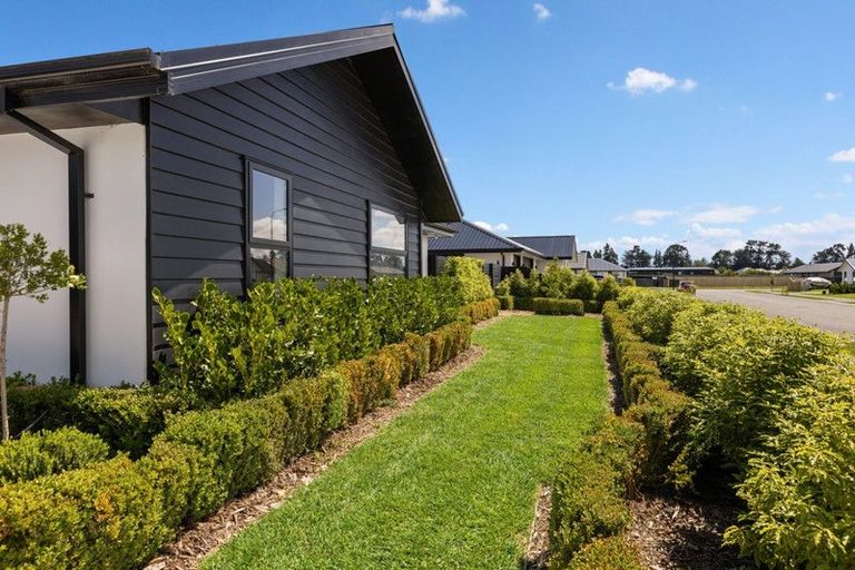 Photo of property in 50 Suffolk Drive, Kirwee, 7571