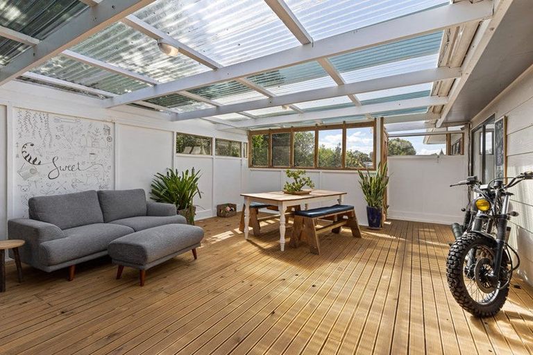 Photo of property in 2/26 Forest Hill Road, Henderson, Auckland, 0612