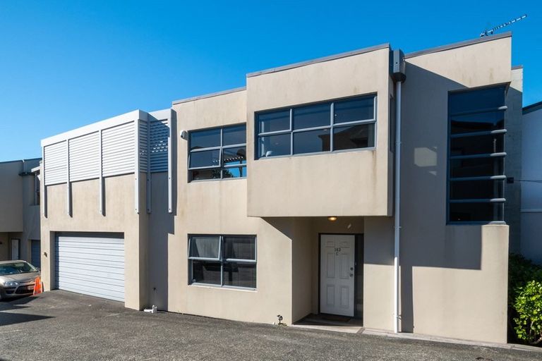 Photo of property in 143c Wiseley Road, West Harbour, Auckland, 0618