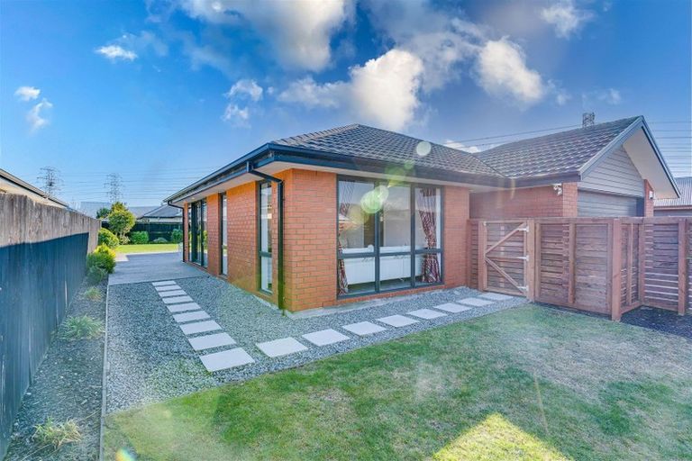 Photo of property in 7 Taggart Place, Sockburn, Christchurch, 8042
