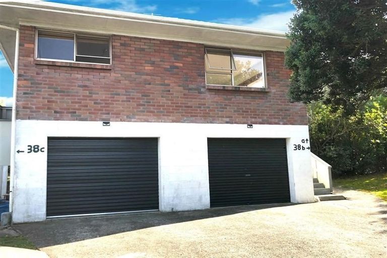 Photo of property in 38a Amorino Drive, Red Beach, 0932