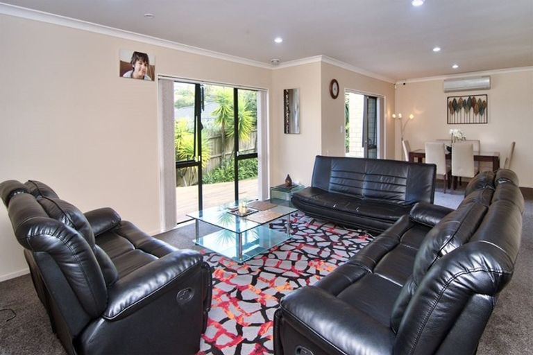 Photo of property in 7 San Vito Place, Henderson, Auckland, 0612