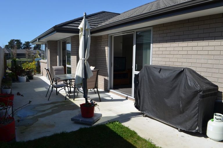 Photo of property in 39 Leet Crescent, Papamoa Beach, Papamoa, 3118