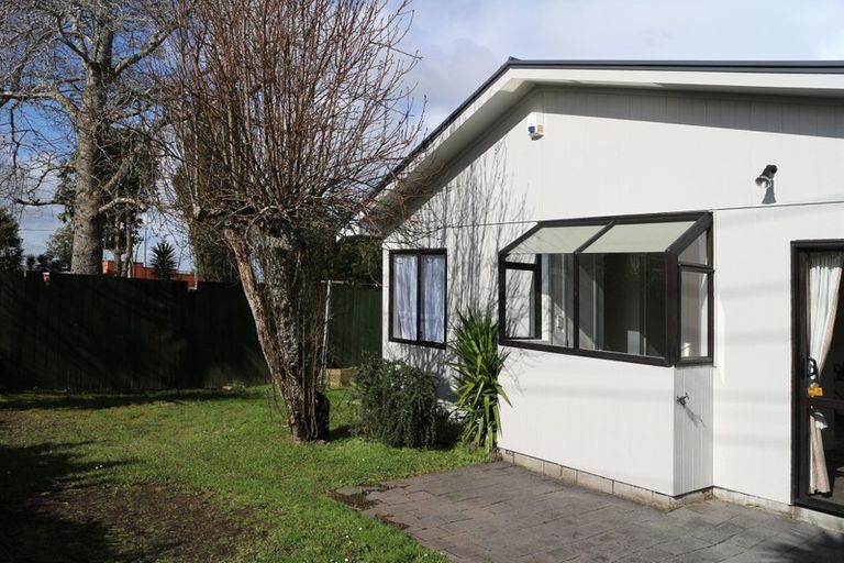 Photo of property in 1/78 Glengarry Road, Glen Eden, Auckland, 0602